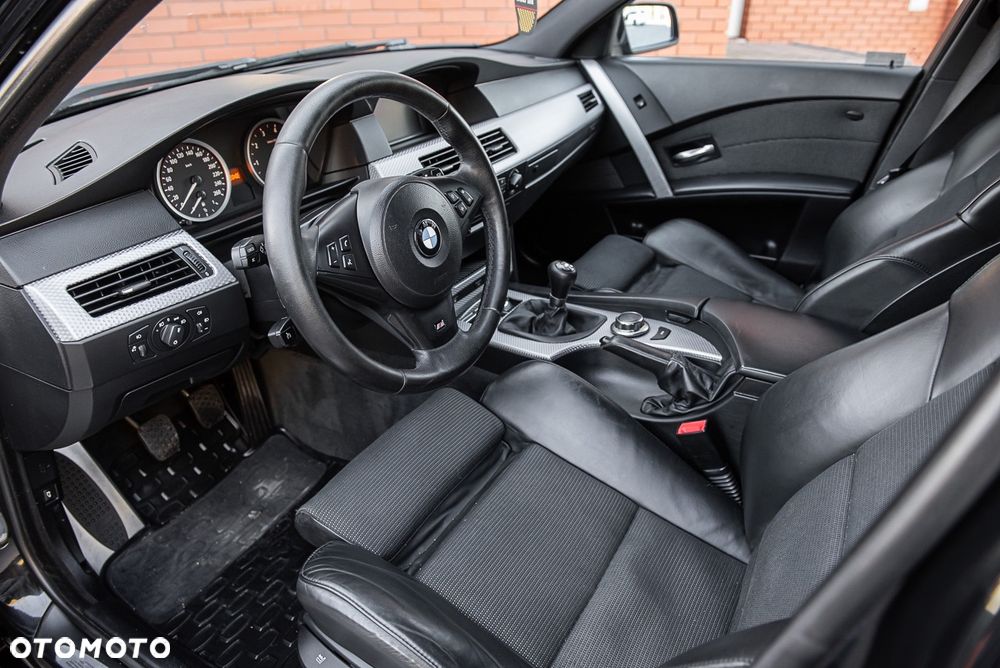 BMW Seria 5 523i - 19