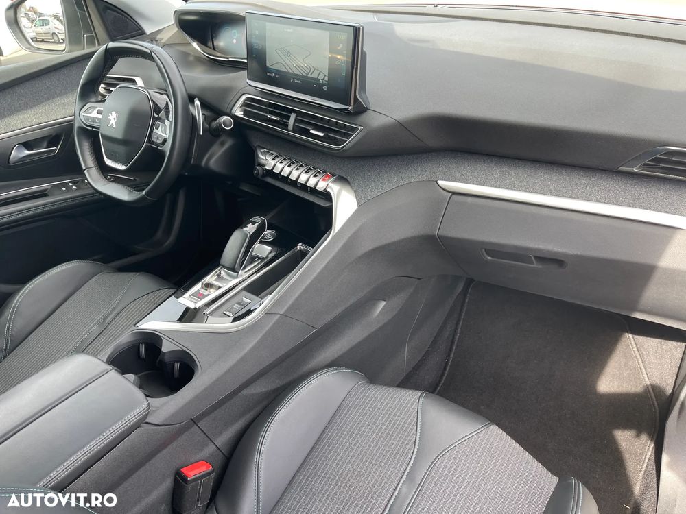 Peugeot 3008 225 e-EAT8 Allure Pack - 29