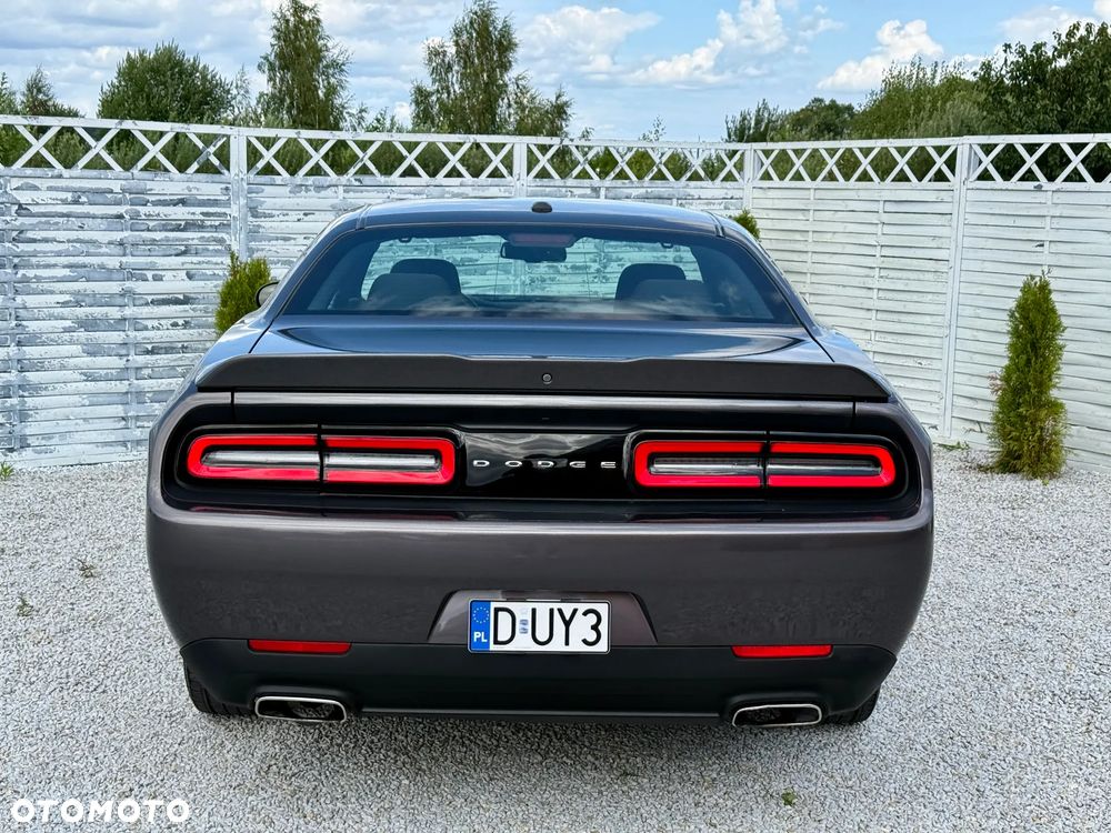 Dodge Challenger 3.6 SXT - 28