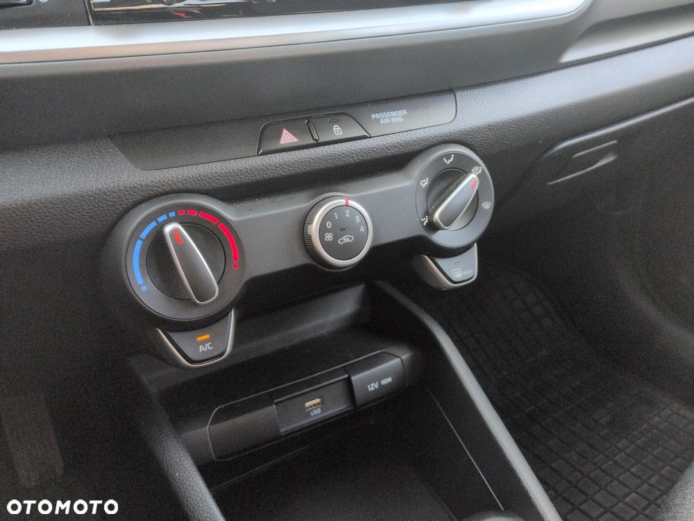 Kia Stonic 1.0 T-GDI M - 13