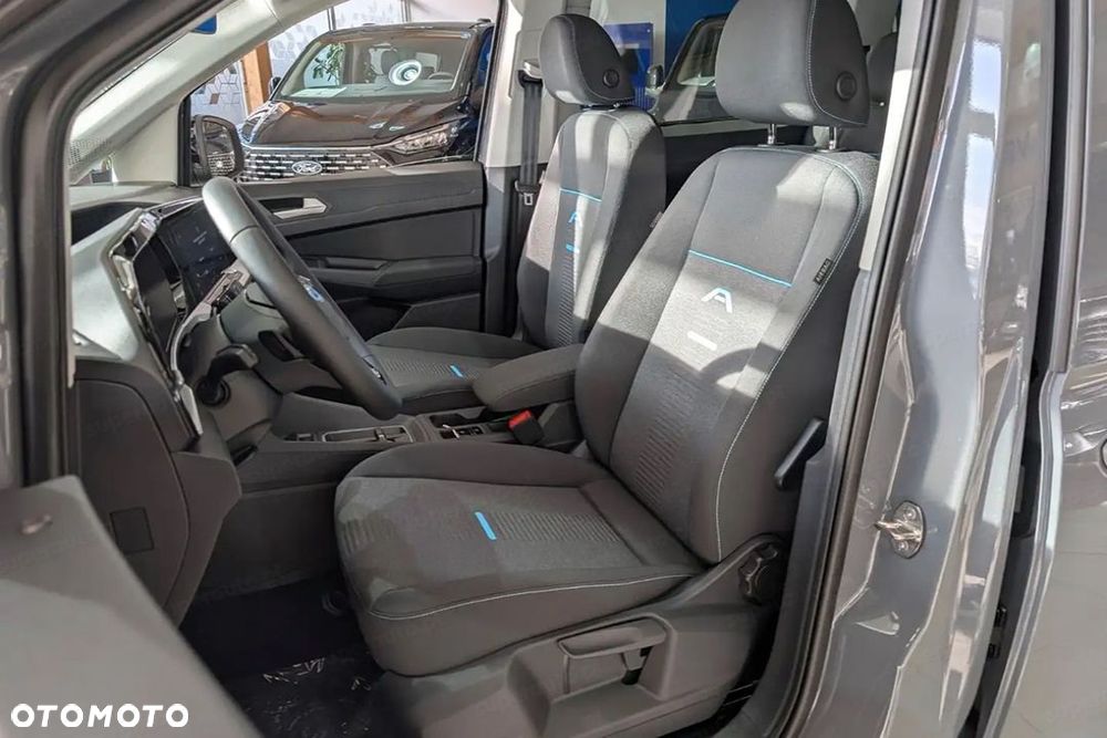 Ford Tourneo Connect - 11