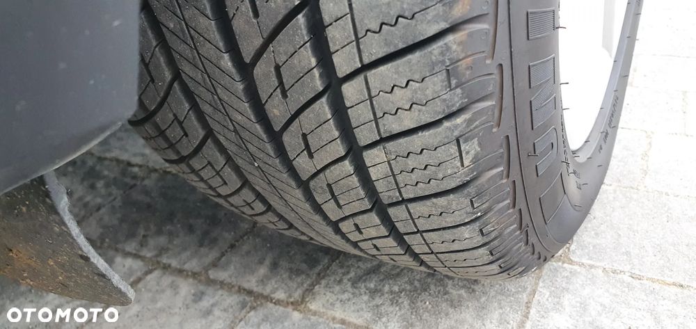 BMW Seria 5 - 24