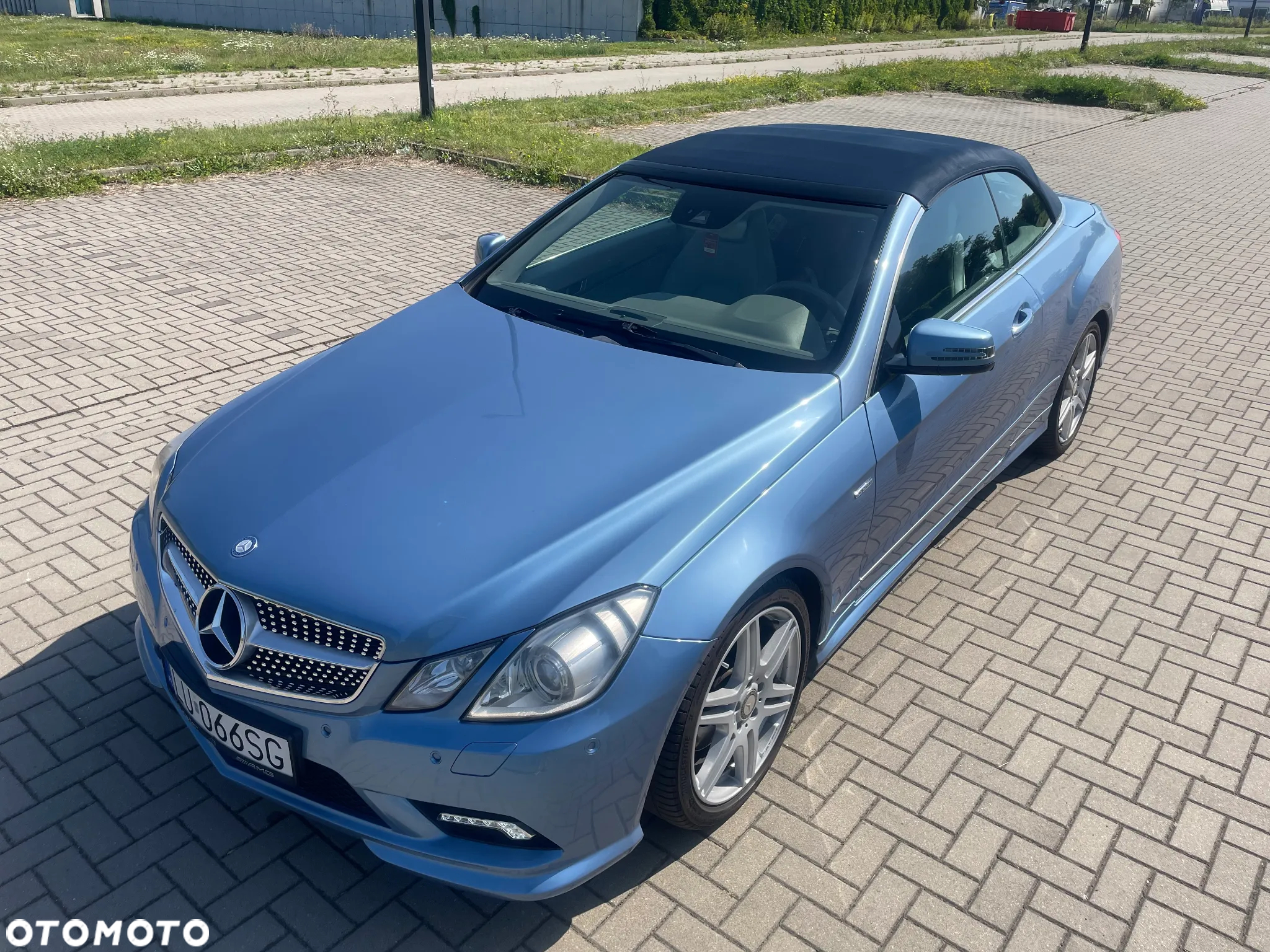 Mercedes-Benz Klasa E 350 CGI Cabrio BlueEFFICIENCY 7G-TRONIC Prime Edition - 3