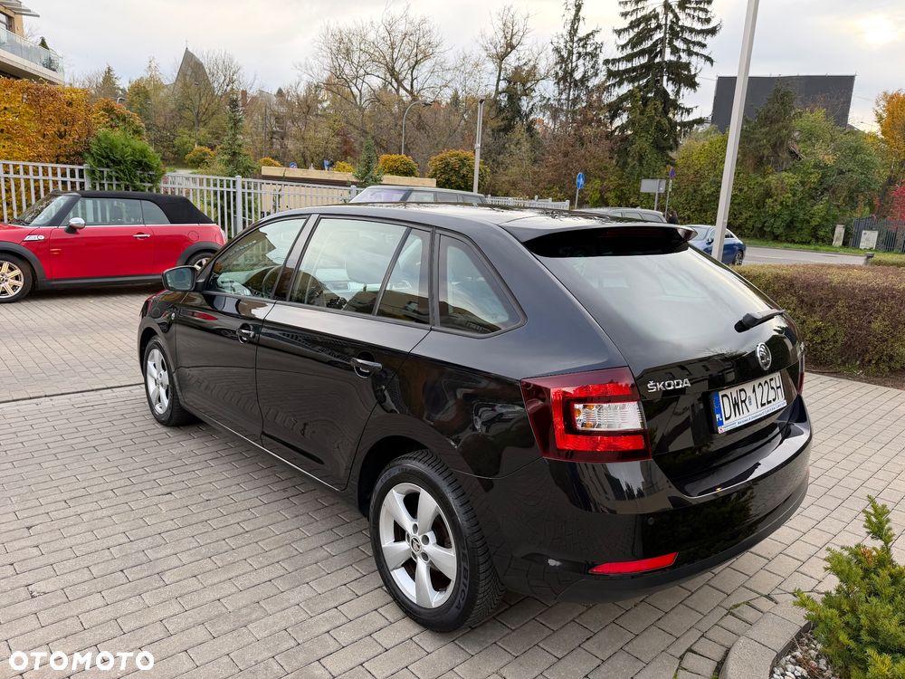 Skoda RAPID 1.4 TSI Ambition Max DSG - 3