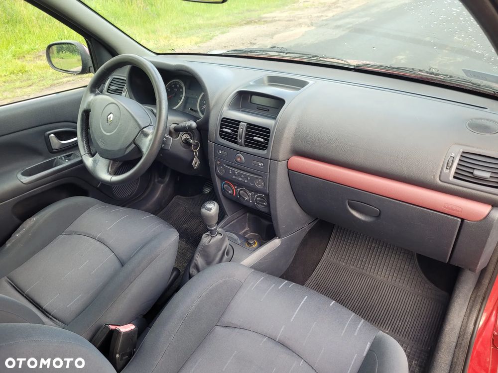 Renault Clio 1.2 16V Authentique - 13