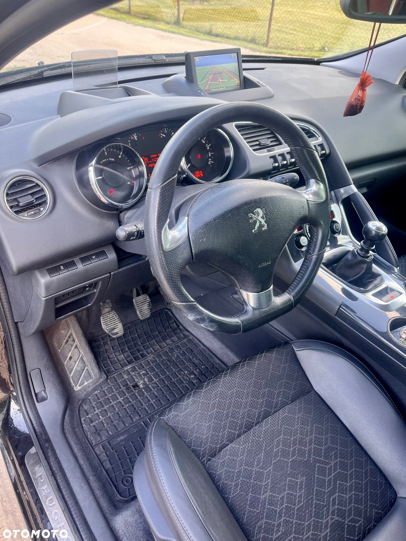 Peugeot 3008 1.6 BlueHDi Active S&S - 11