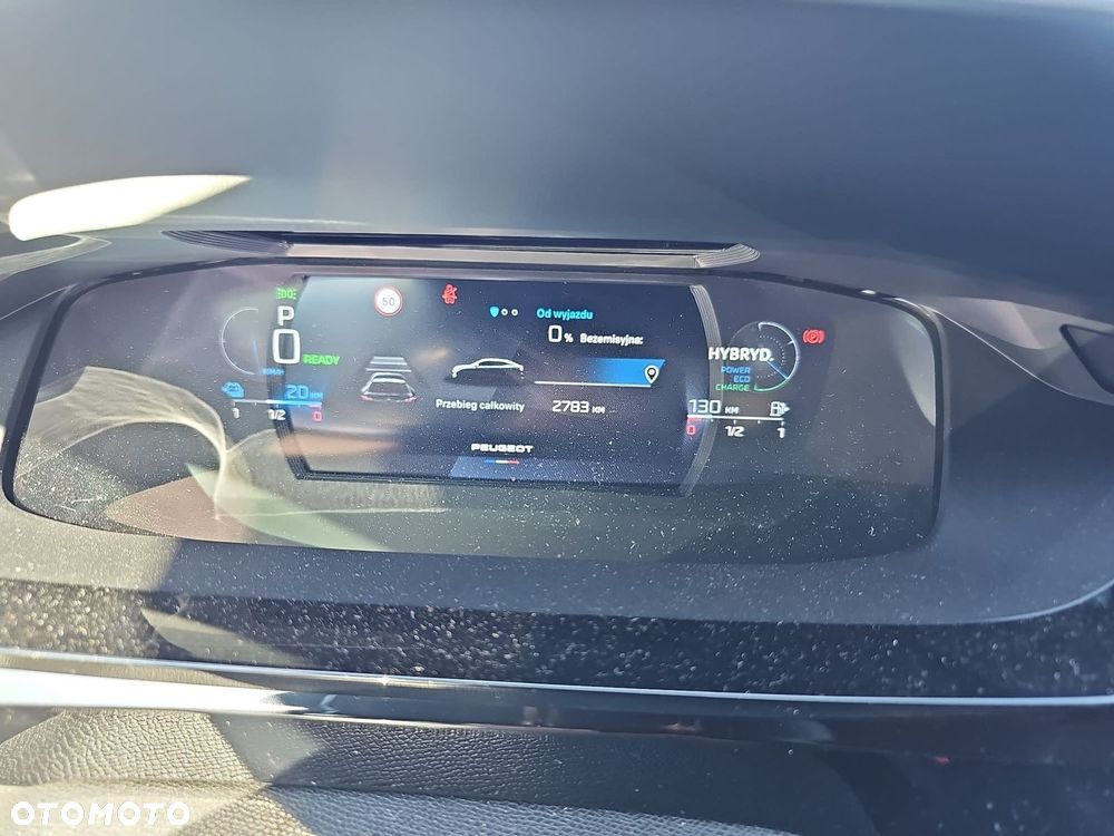 Peugeot 408 - 18