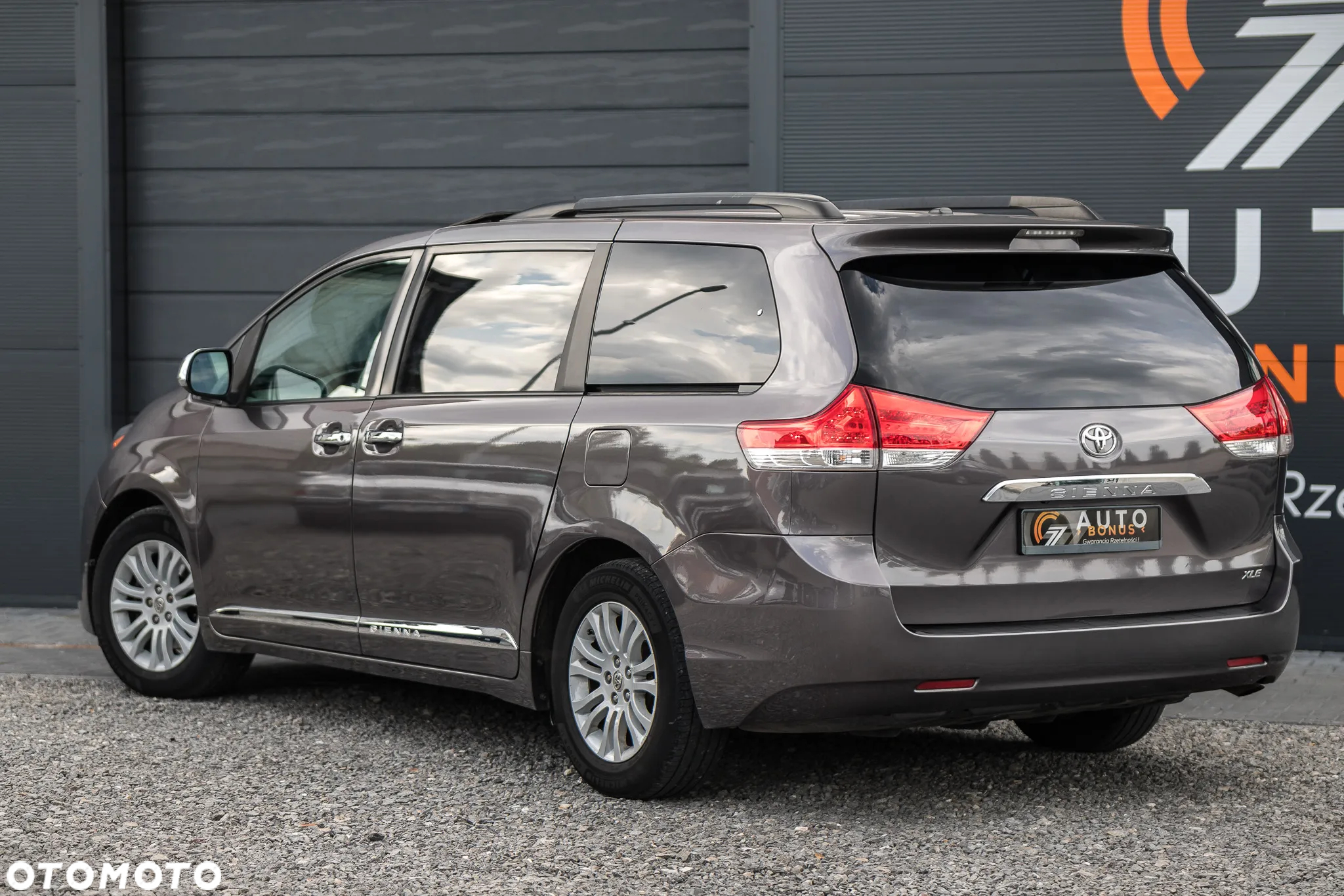 Toyota Sienna 3.5 V6 XLE AWD - 11