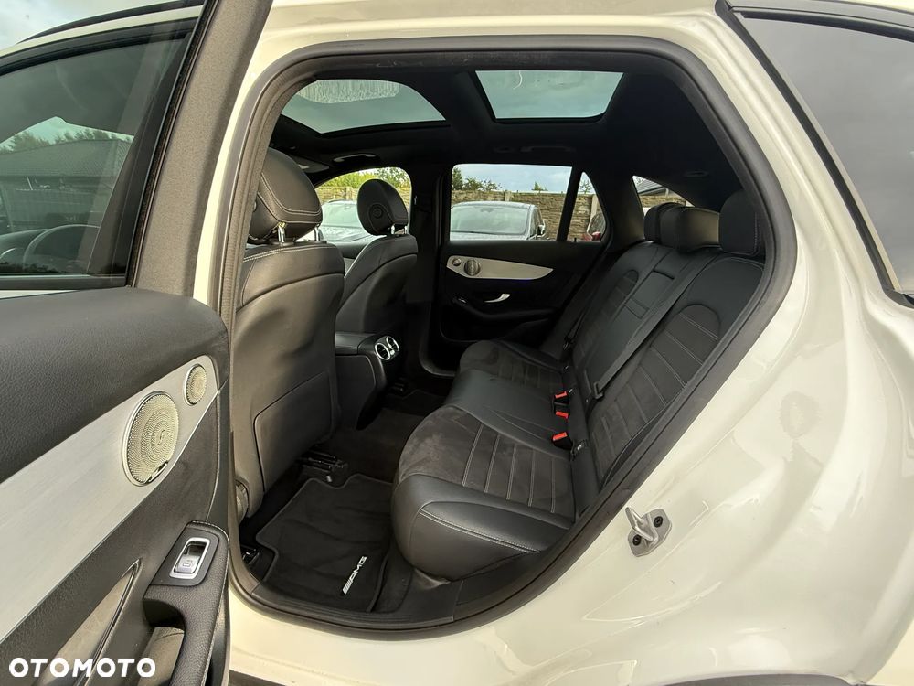 Mercedes-Benz GLC 300 de 4Matic 9G-TRONIC AMG Line Plus - 27