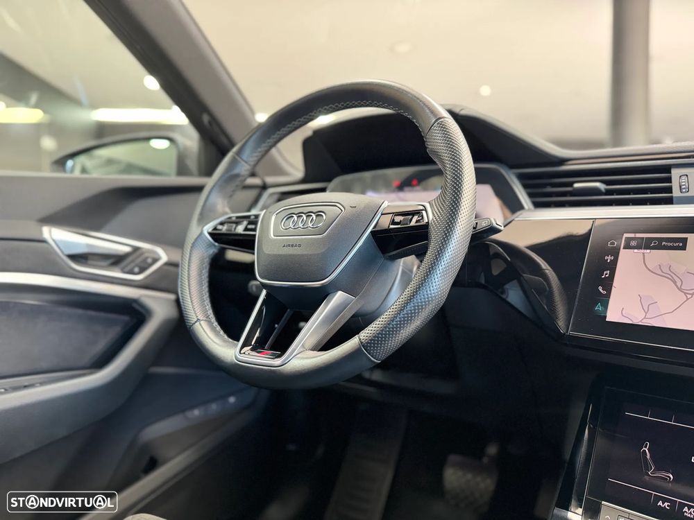 Audi e-tron 55 quattro S line - 11
