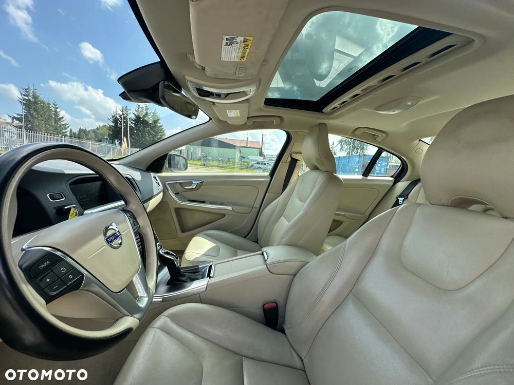 Volvo S60 - 19