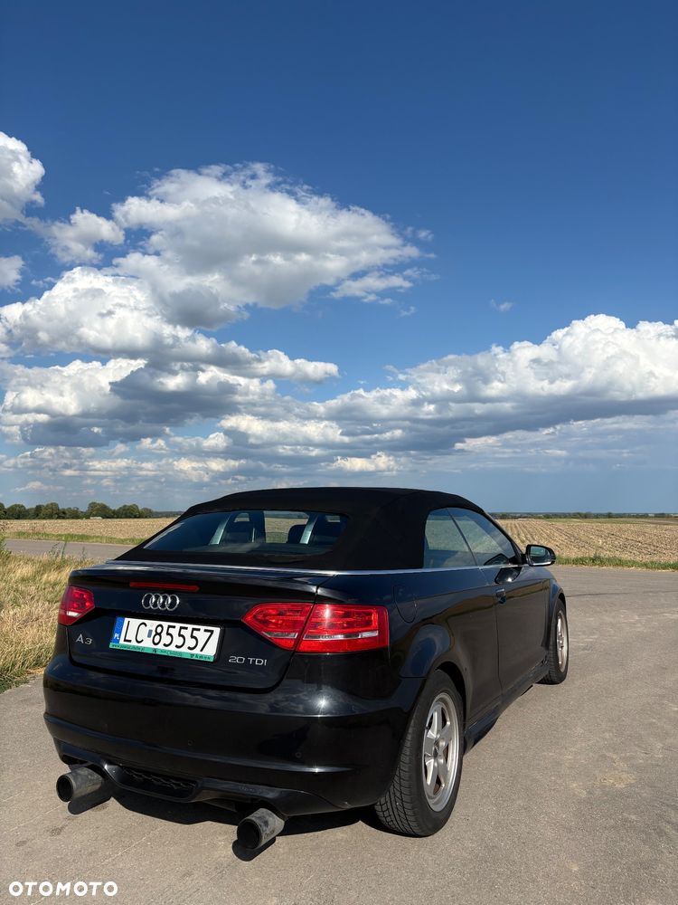 Audi A3 Cabrio 2.0 TDI DPF Ambition S tronic - 4
