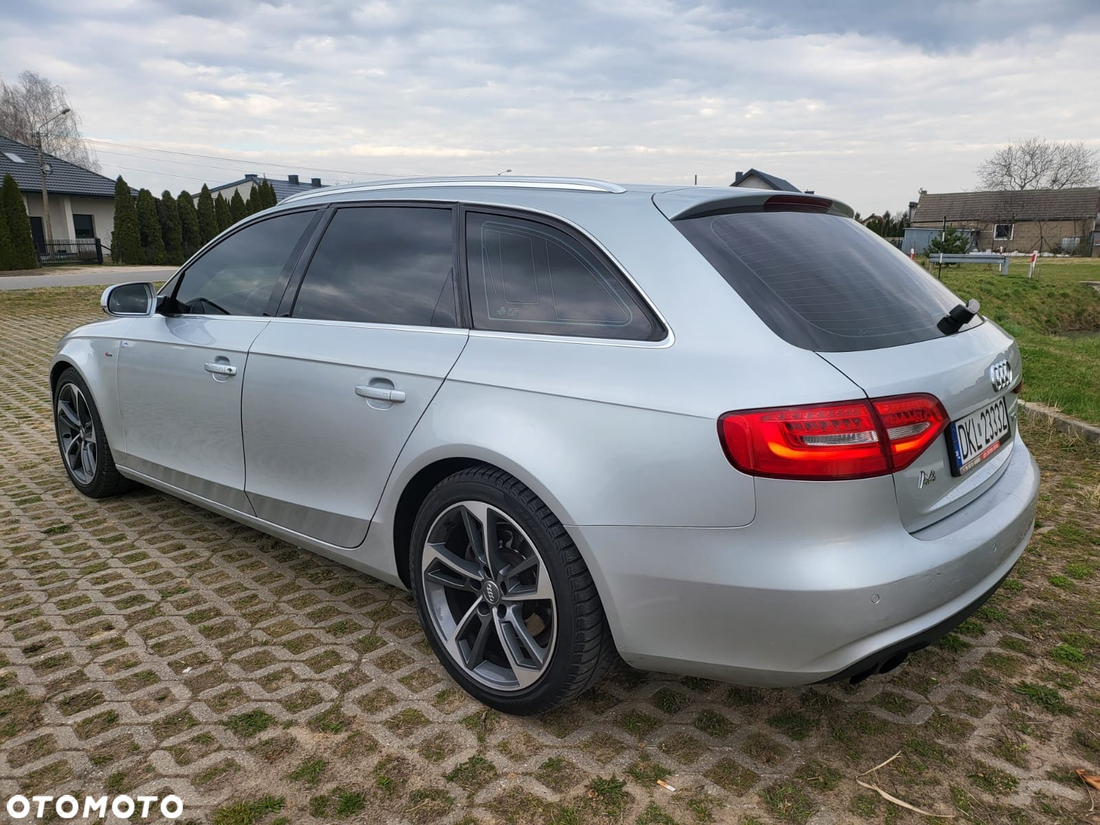 Audi A4 Avant 2.0 TDI DPF S line Sportpaket - 9