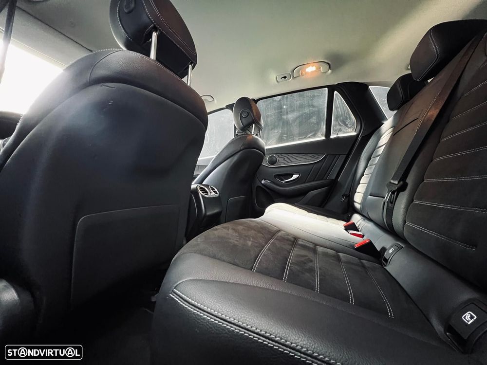 Mercedes-Benz GLC 220 d 4Matic 9G-TRONIC AMG Line Plus - 33