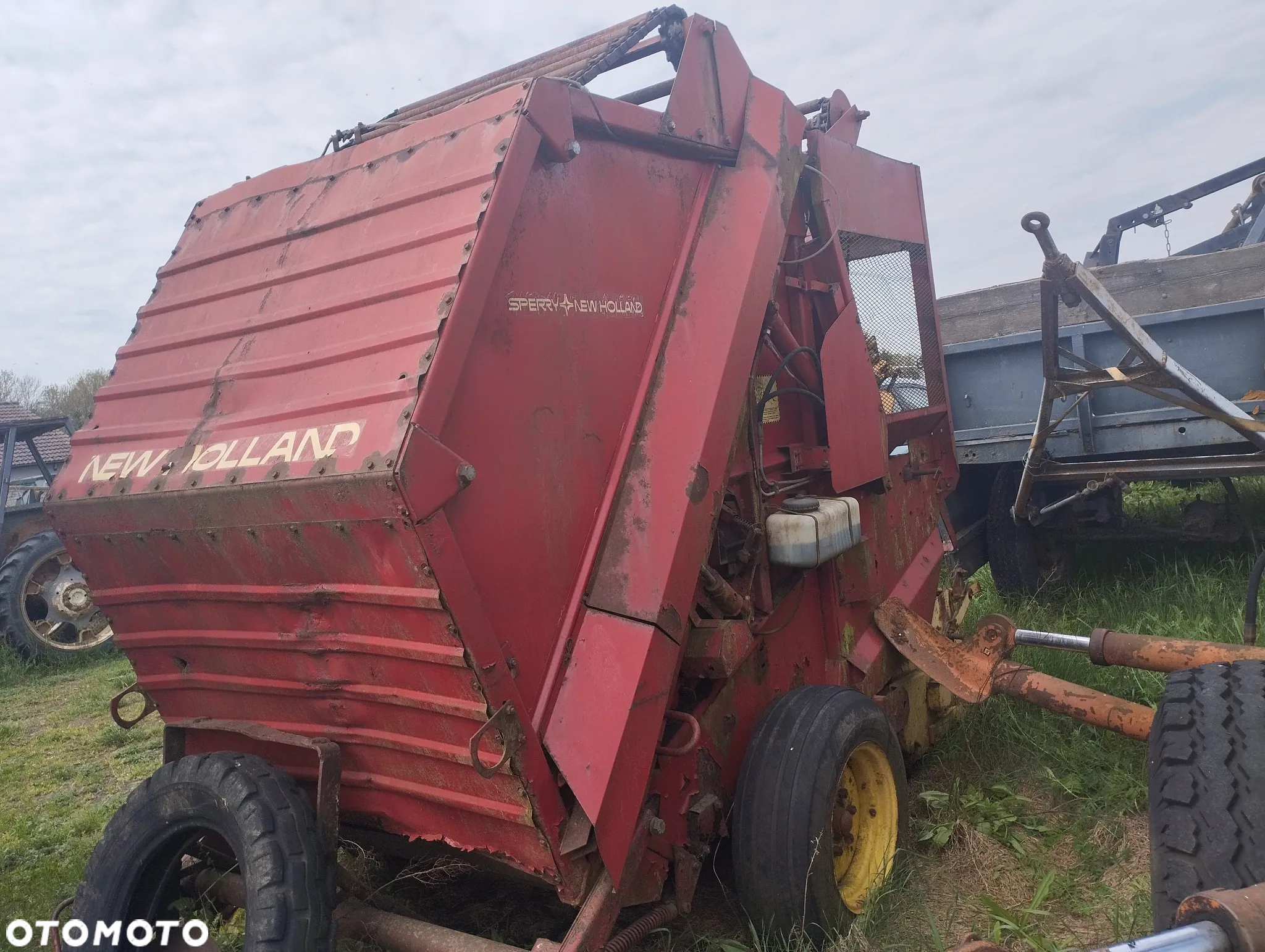 New Holland Belarka 841 - 2