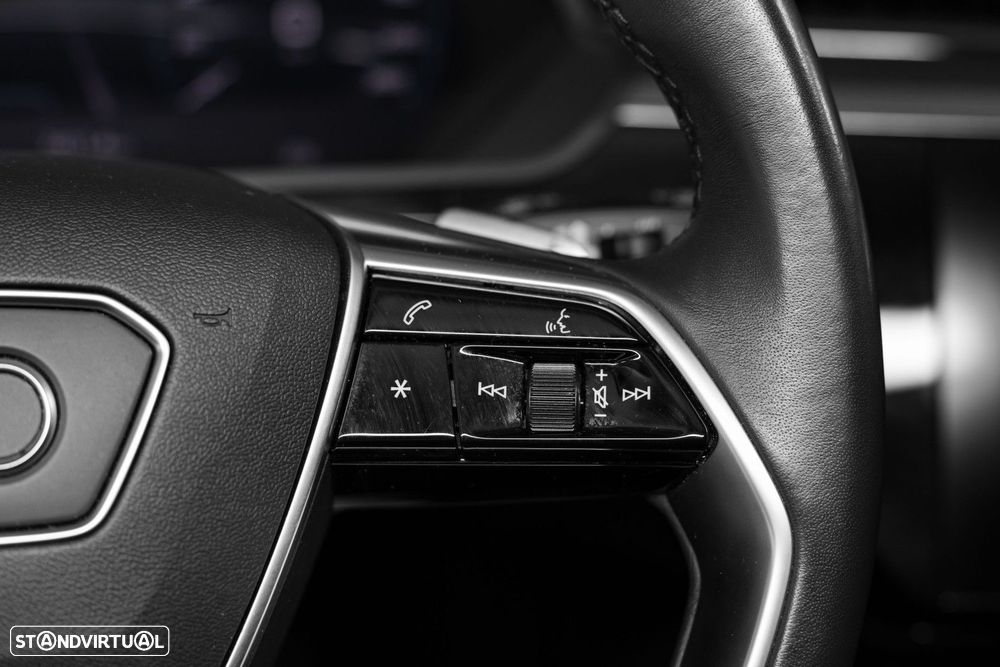 Audi e-tron 55 quattro Advanced - 38