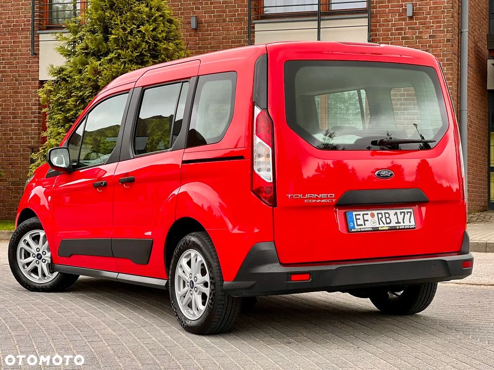 Ford Tourneo Connect 1.5 TDCi Start-Stop Titanium - 19