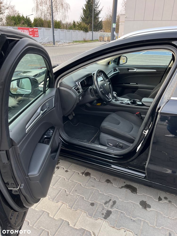 Ford Mondeo 2.0 TDCi Titanium PowerShift - 11