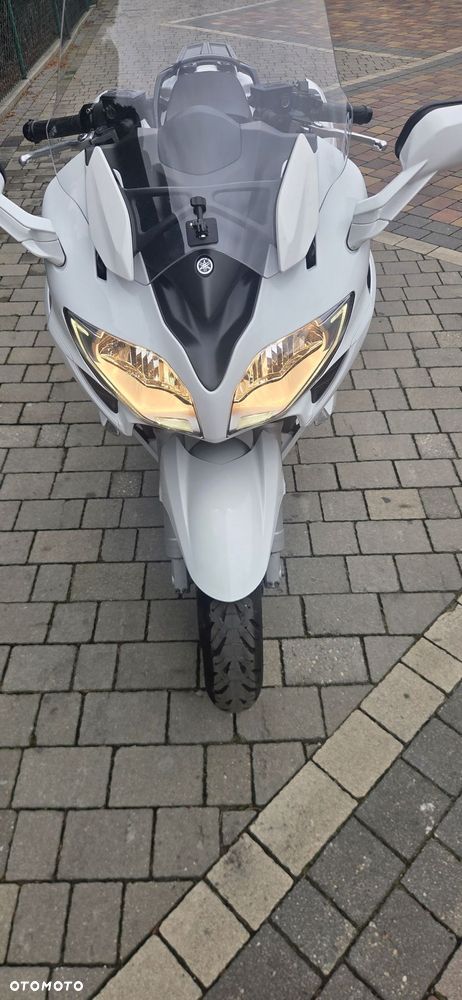 Yamaha FJR - 11