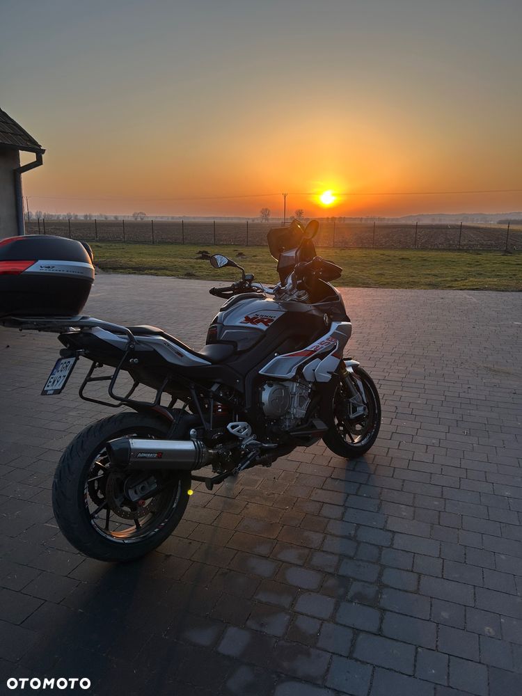 BMW XR - 2