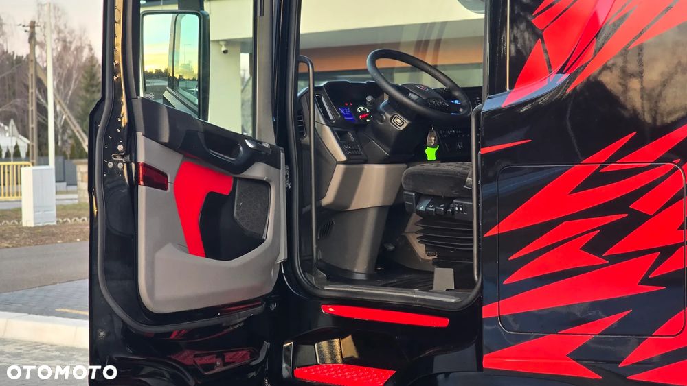 Scania R450 ❗️STANDARD / HYDRAULIKA / ALUFELGI / NAVI / LED / VIRTUAL COCKPIT / DUŻE ZBIORNIKI / ZABUDOWY MIĘDZYOSIOWE / RETARDER / LODÓWKA / ACC / NOWE SPRZĘGŁO I HAMULCE / BEZ EGR / SALON POLSKA ❗️ - 9