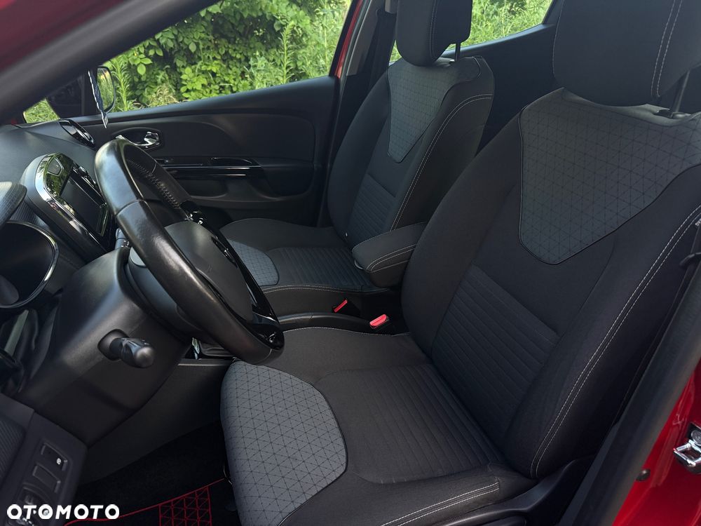 Renault Clio - 17