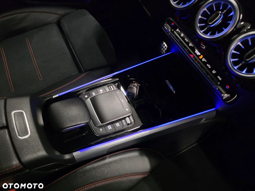 Mercedes-Benz GLB 200 d 8G-DCT Edition AMG Line - 21