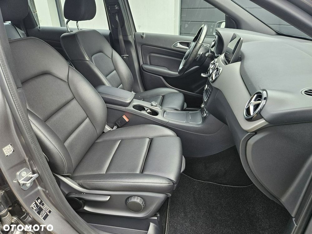 Mercedes-Benz Klasa B 180 7G-DCT Style - 7