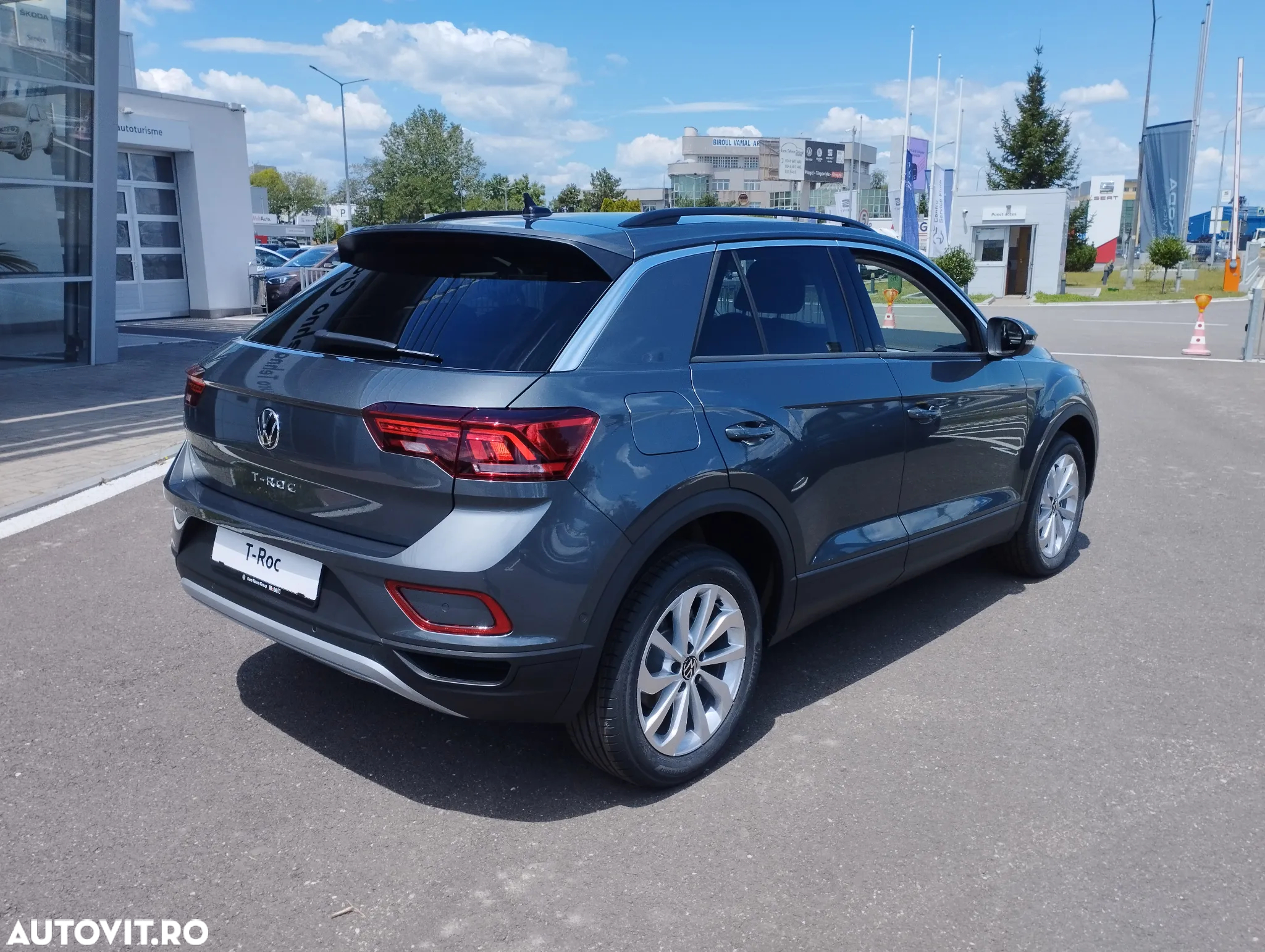 Volkswagen T-ROC 1.0 TSI Advanced - 8