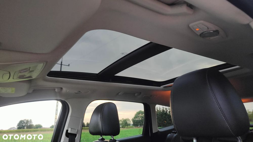 Ford Kuga - 30