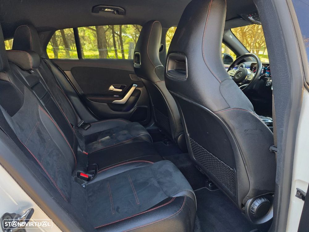 Mercedes-Benz CLA 180 d 7G-DCT - 17