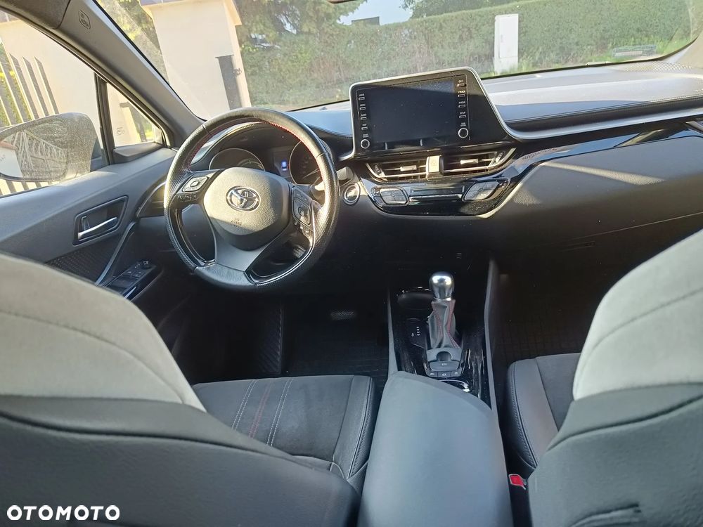Toyota C-HR - 7