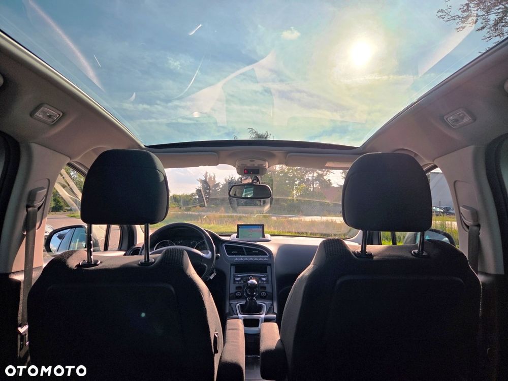 Peugeot 5008 HDI 115 Allure - 13