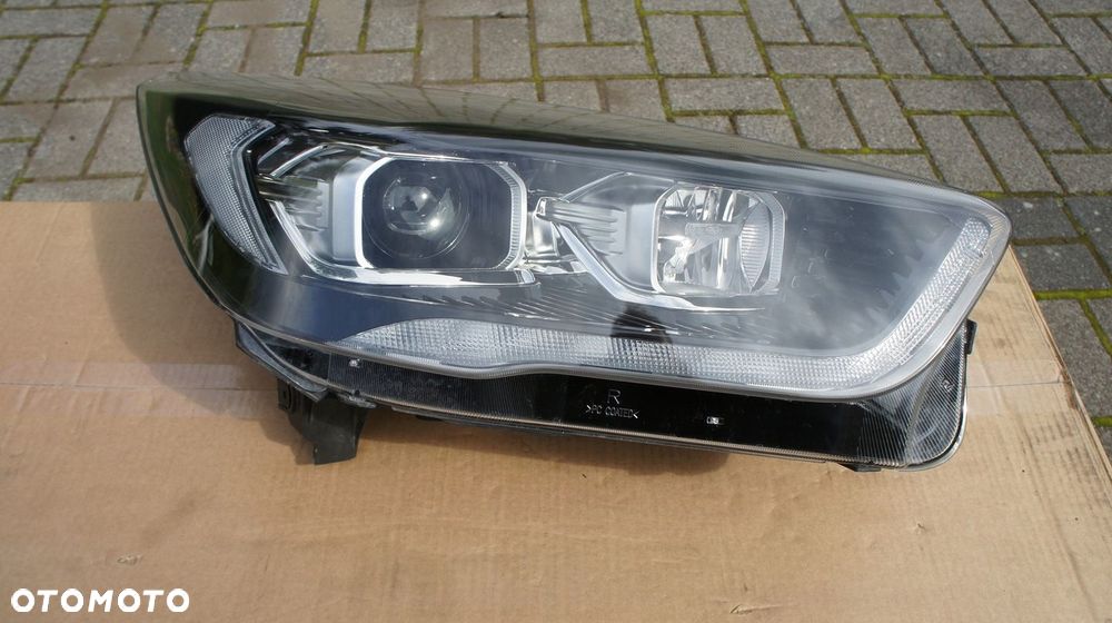 PRZEDNIA PRAWA LAMPA FORD KUGA II MKII MK2 XENON LIFT