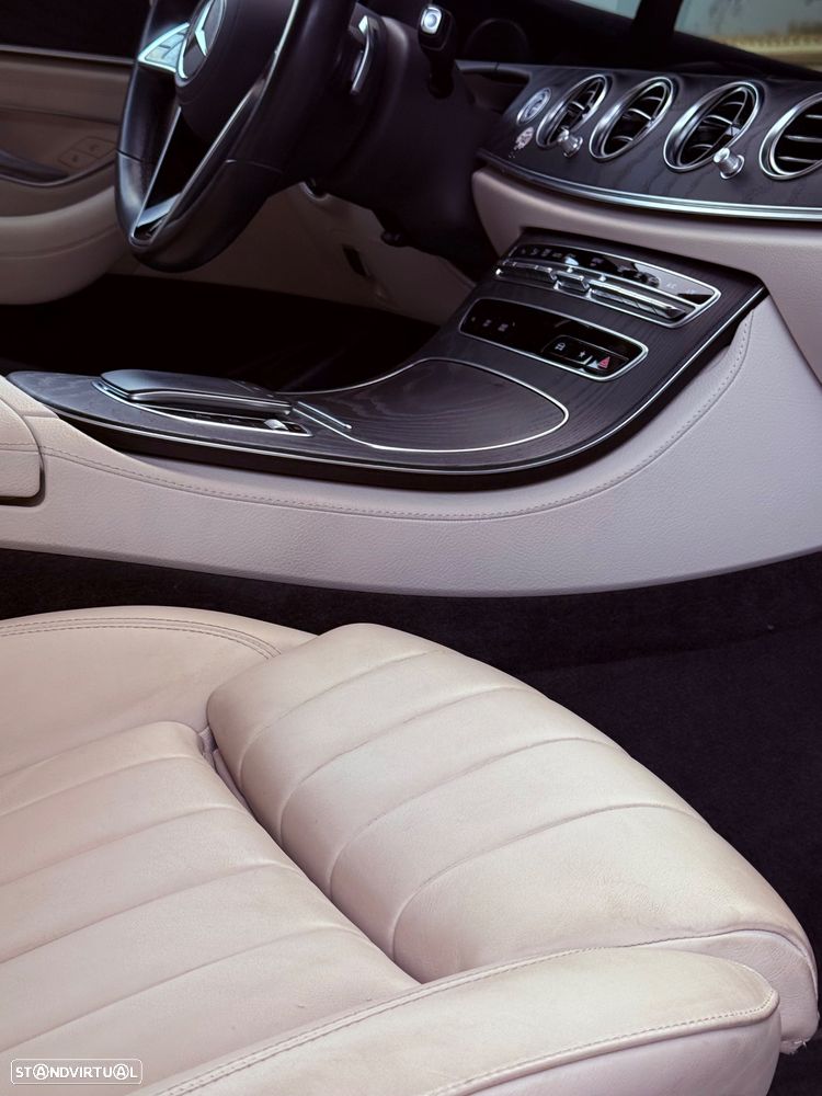 Mercedes-Benz E 300 de 4Matic 9G-TRONIC AMG Line - 43