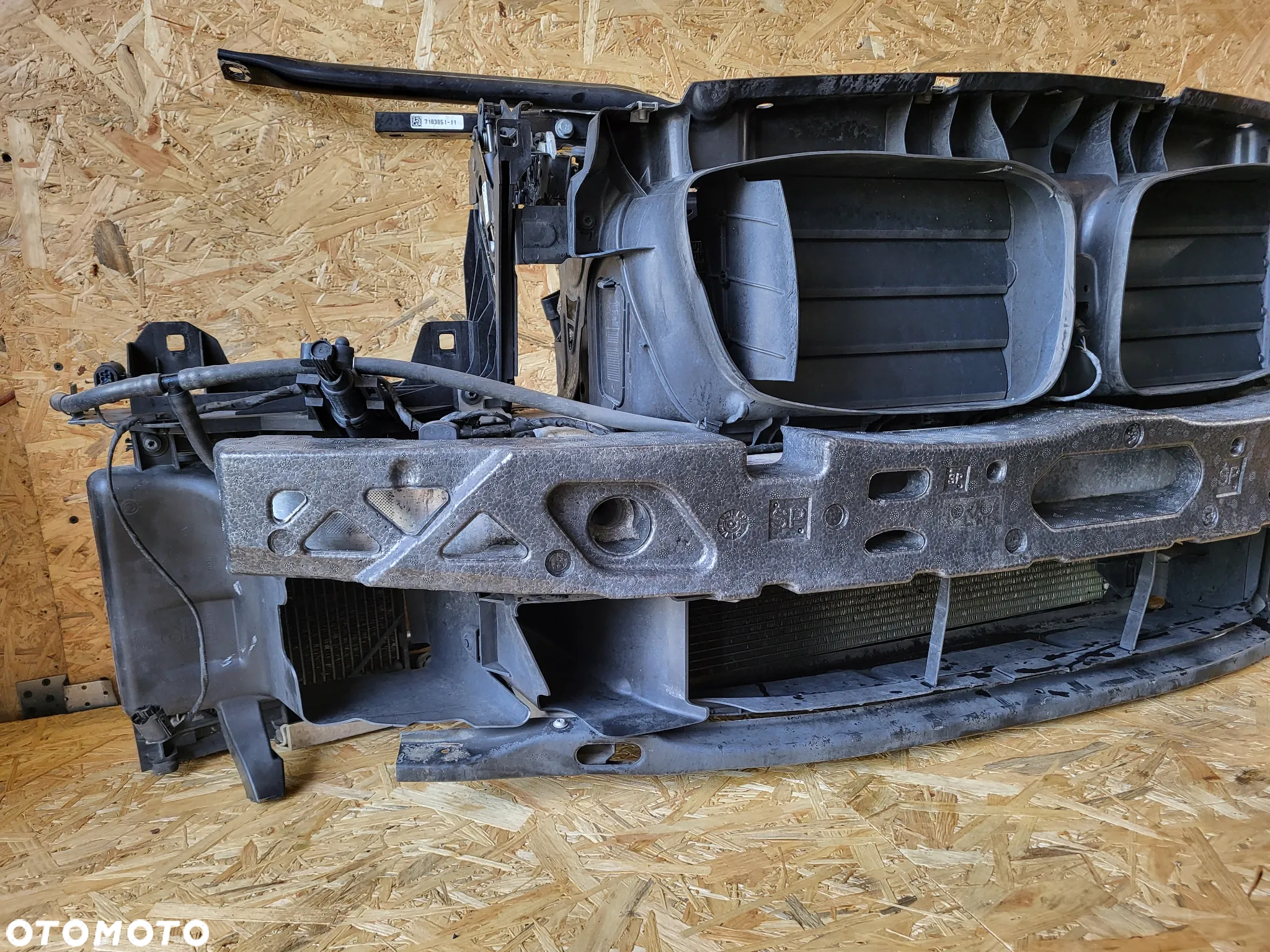 BMW F07 535d GT pas przedni komplet chłodnic Mpakiet - 11