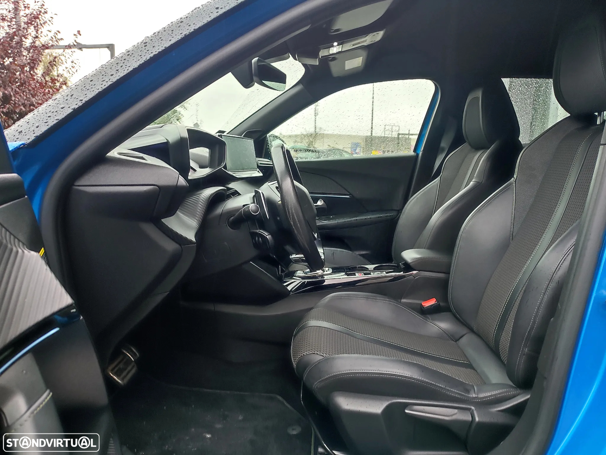 Peugeot 2008 1.2 PureTech GT EAT8 - 7