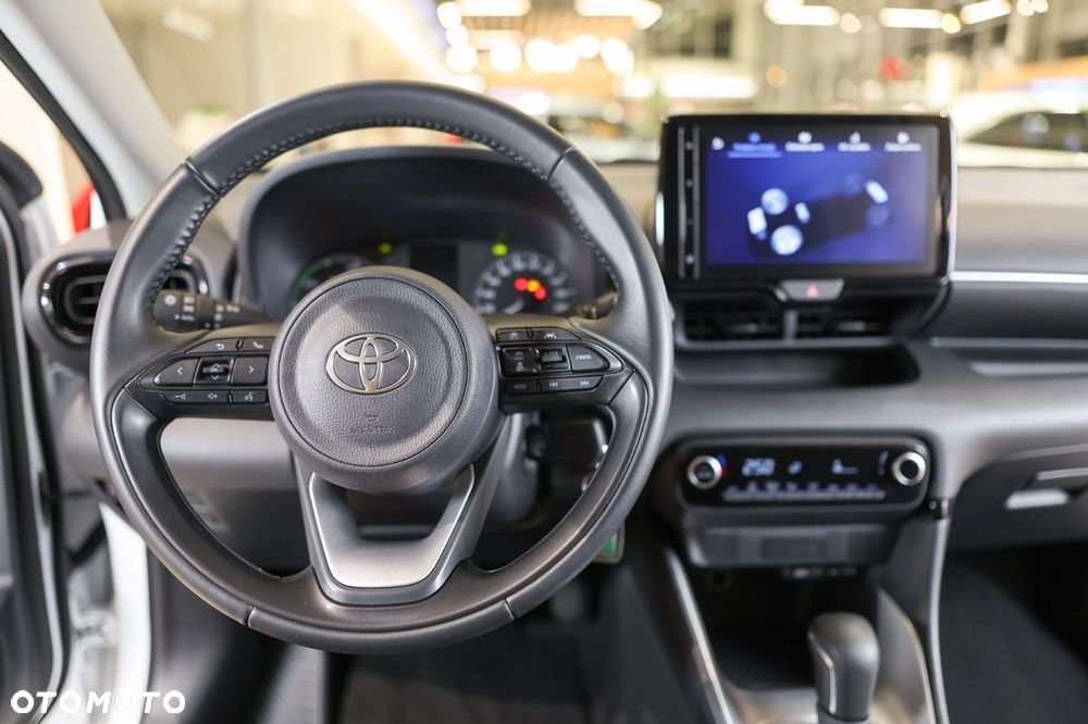 Toyota Yaris - 24