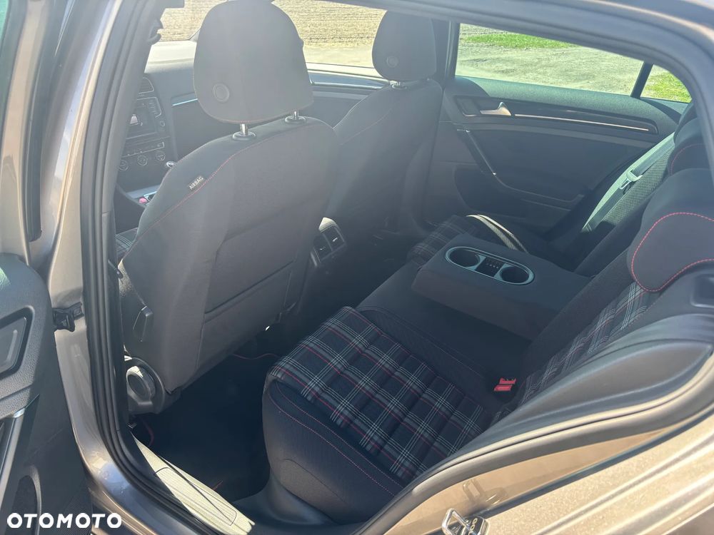 Volkswagen Golf GTI BlueMotion Technology - 9