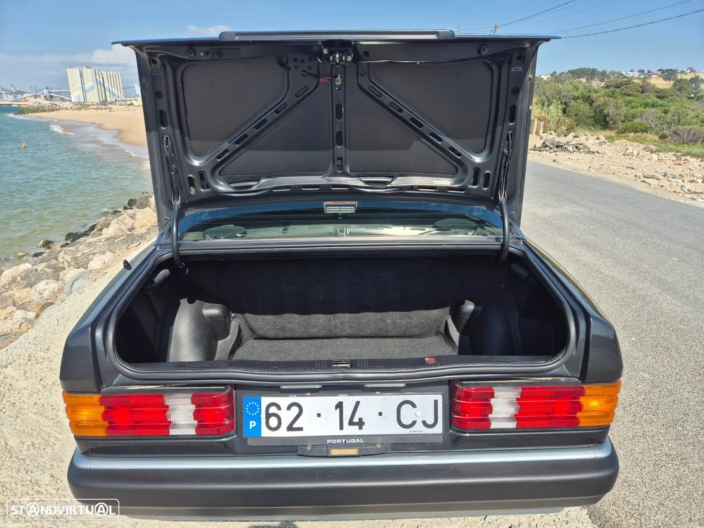 Mercedes-Benz W201 (1982-1993) - 16