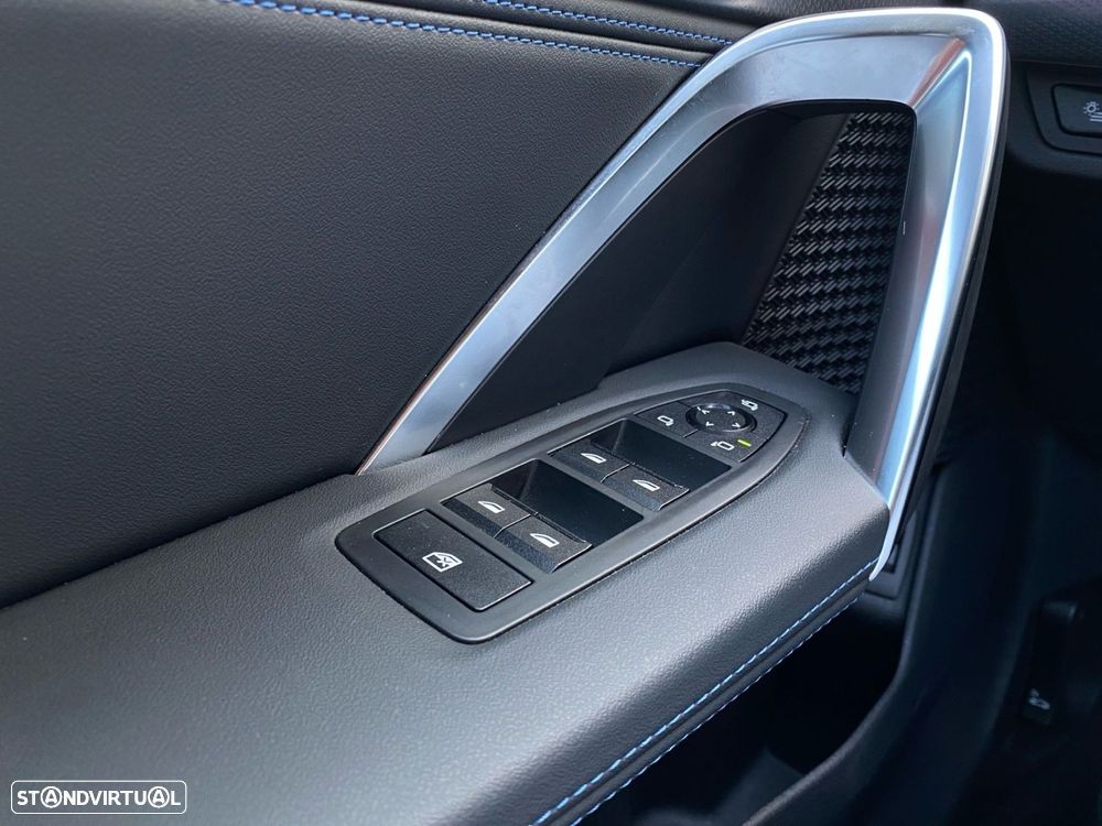 BMW iX1 eDrive20 Pack Desportivo M Pro - 13
