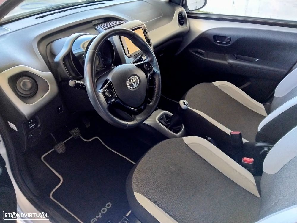 Toyota Aygo 1.0 X-Cite - 5