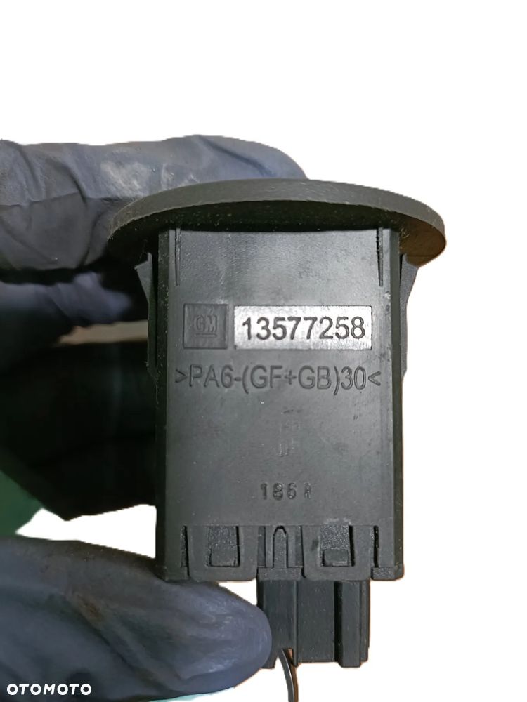 OPEL CORSA E 14-19 przełącznik włącznik poduszki AIRBAG 13557258 * - 4