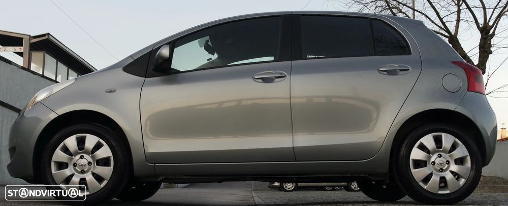 Toyota Yaris 1.0 VVT-i Comfort+AC+VSC - 31