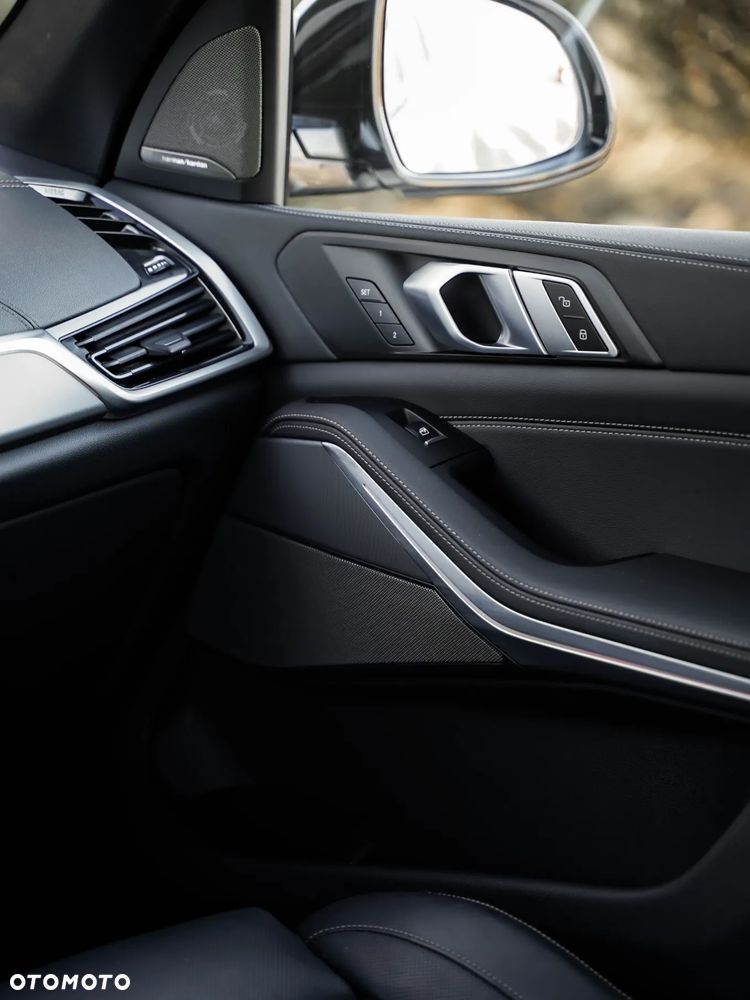 BMW X5 xDrive40i - 32