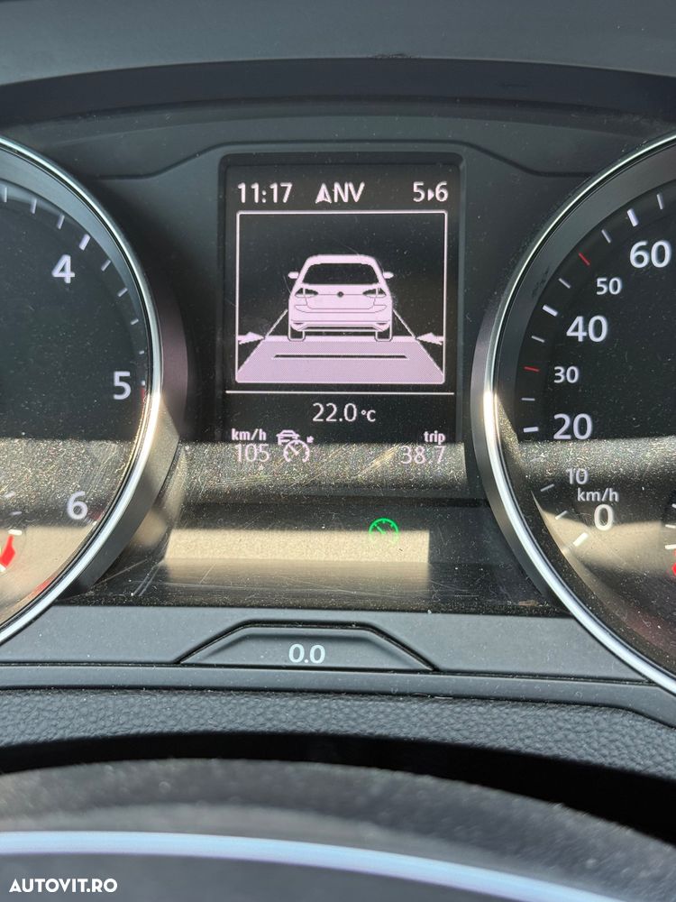 Volkswagen Passat 1.6 TDI (BlueMotion Technology) Comfortline - 24