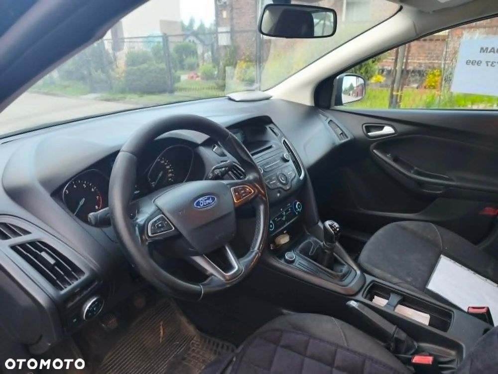 Ford Focus 1.6 Trend - 8