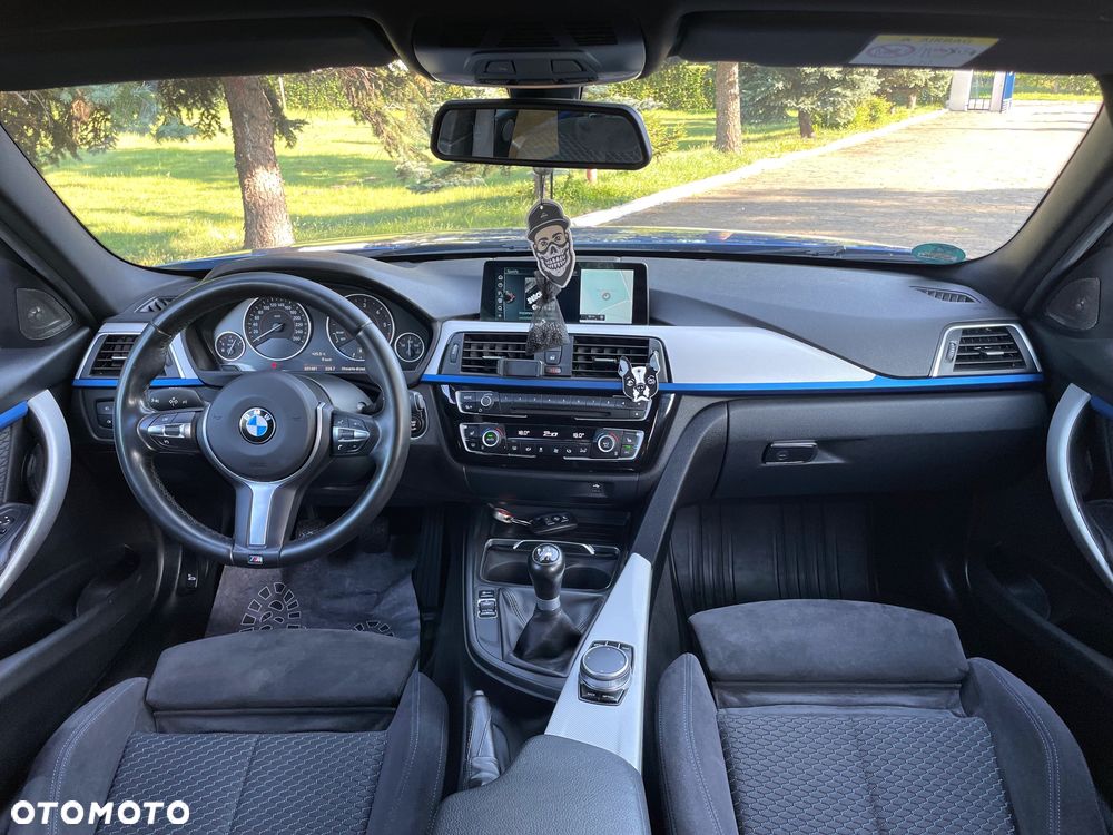 BMW Seria 3 320d Edition M Sport Shadow - 21