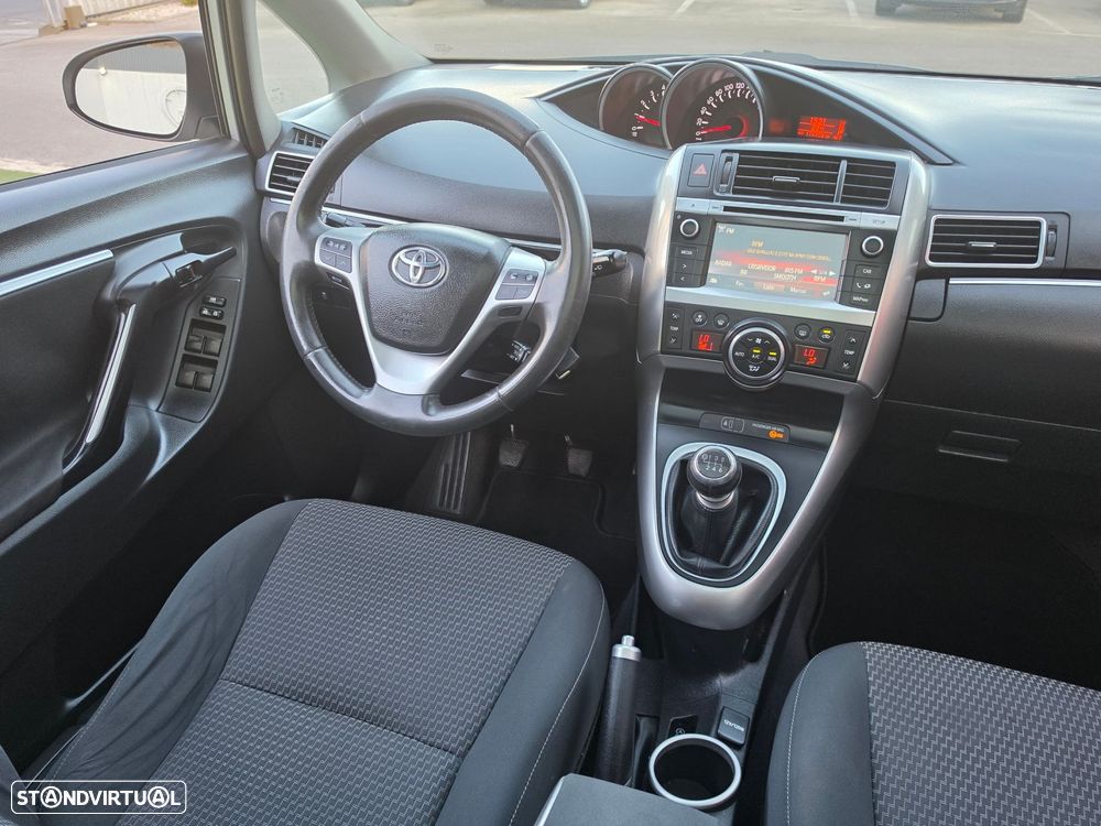 Toyota Verso 1.6 D-4D Comfort - 43