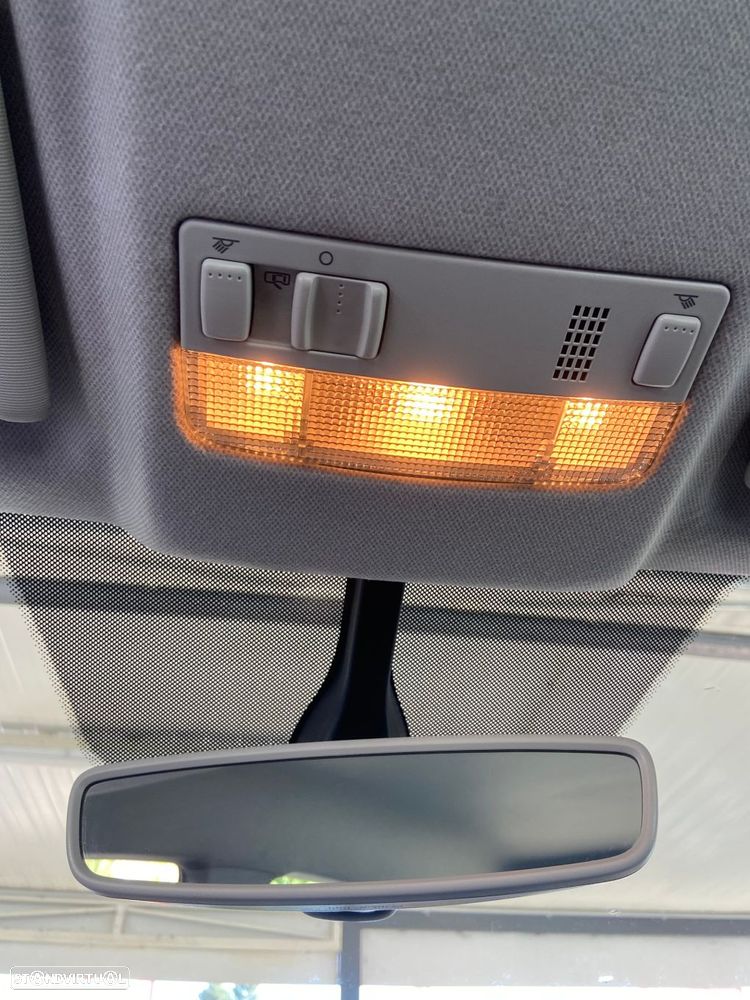 SEAT Arona 1.6 TDI Style - 37